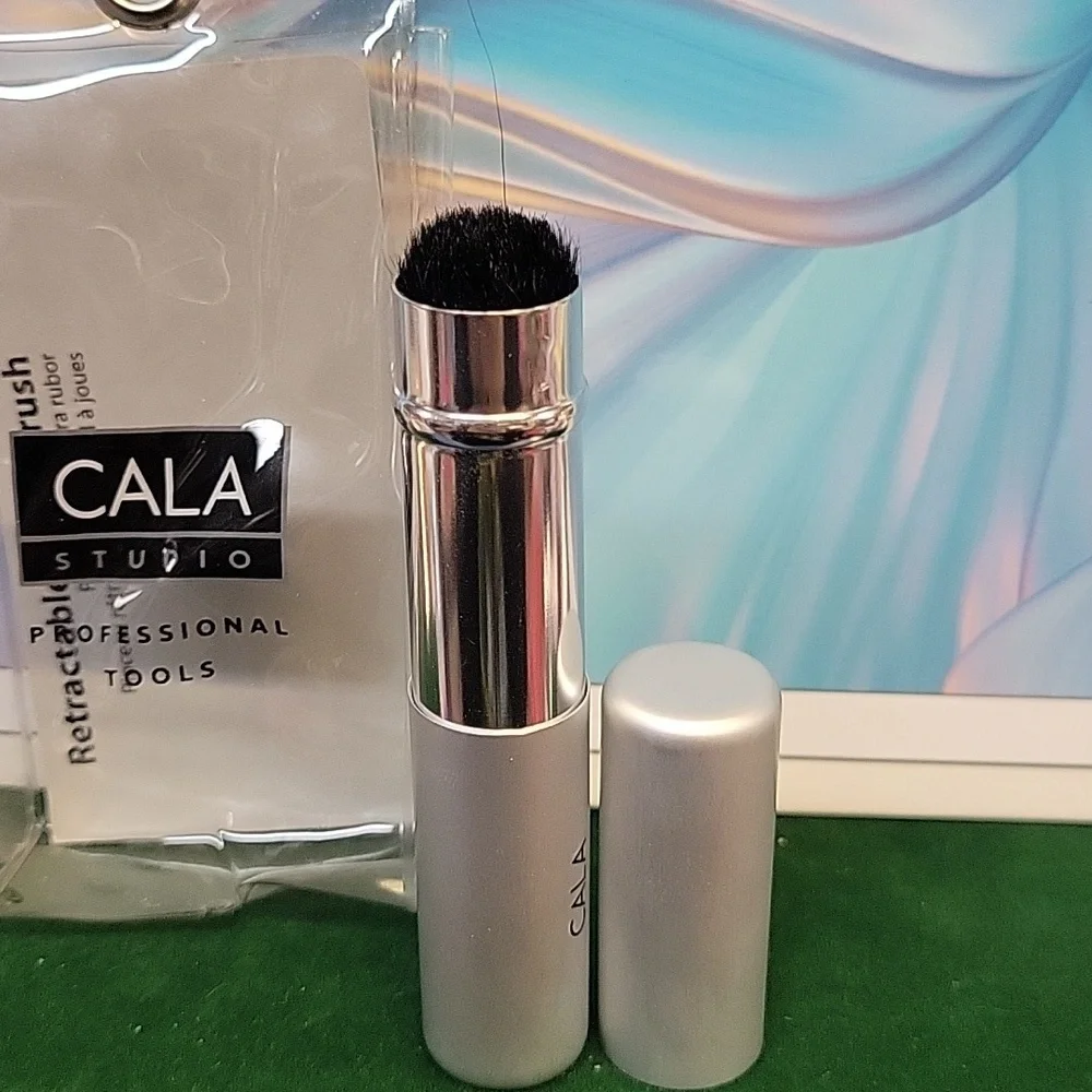 CALA Silver Retractable Makeup Brush New In Snap Case
